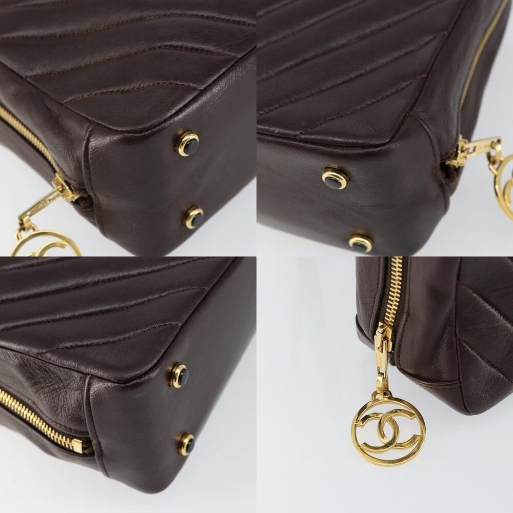Chanel V Stitch Shoulder Bag - Picture 6 of 8